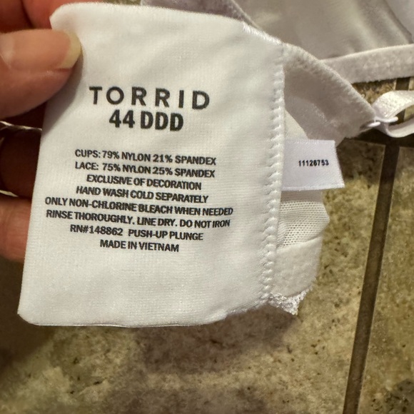 Torrid's Floral Satin Curves Smoothing Underwire Bra, Women's Size 44 DDD - Picture 7 of 7